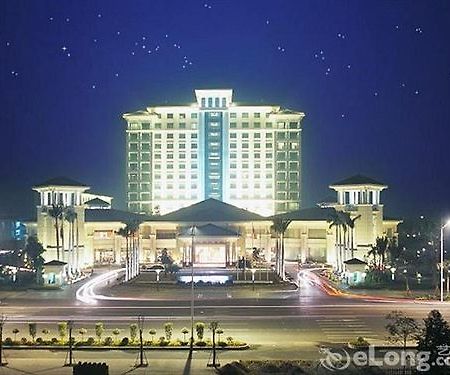Grand View Hotel Дунгуань Экстерьер фото