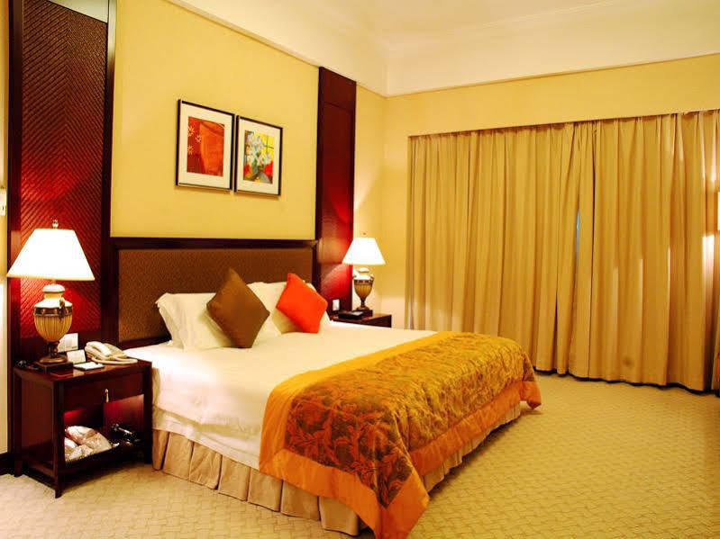 Grand View Hotel Дунгуань Экстерьер фото